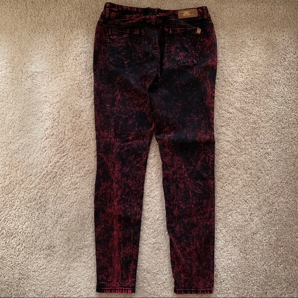 Jeans - Picture 2 of 4